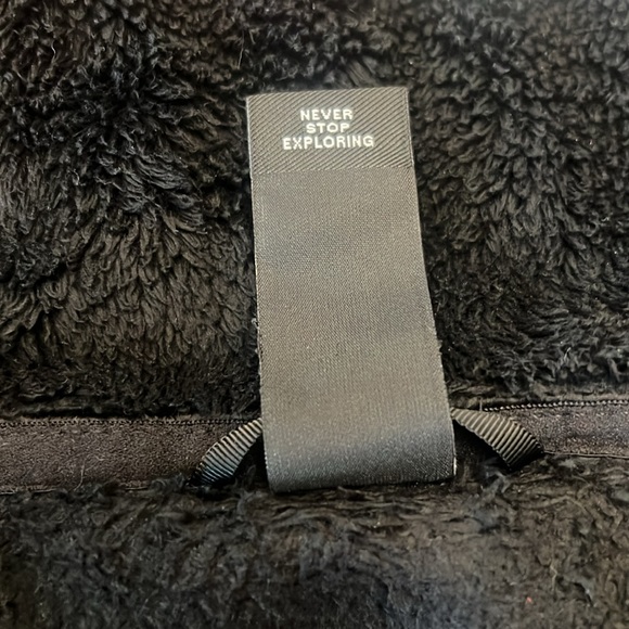 The North face women’s full zip Sherpa jacket - Picture 6 of 8